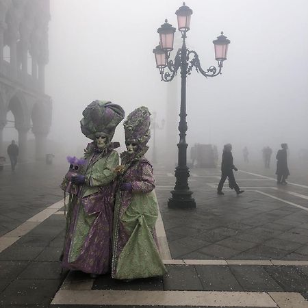 piccola corte Venezia Esterno foto