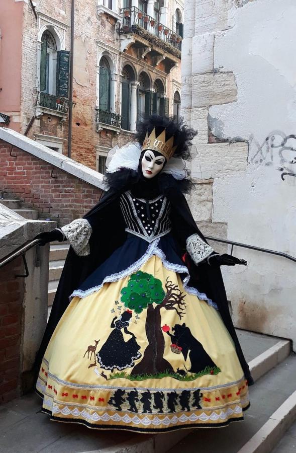 piccola corte Venezia Esterno foto