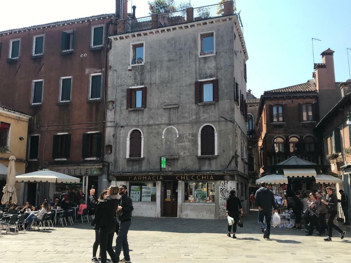 piccola corte Venezia Esterno foto